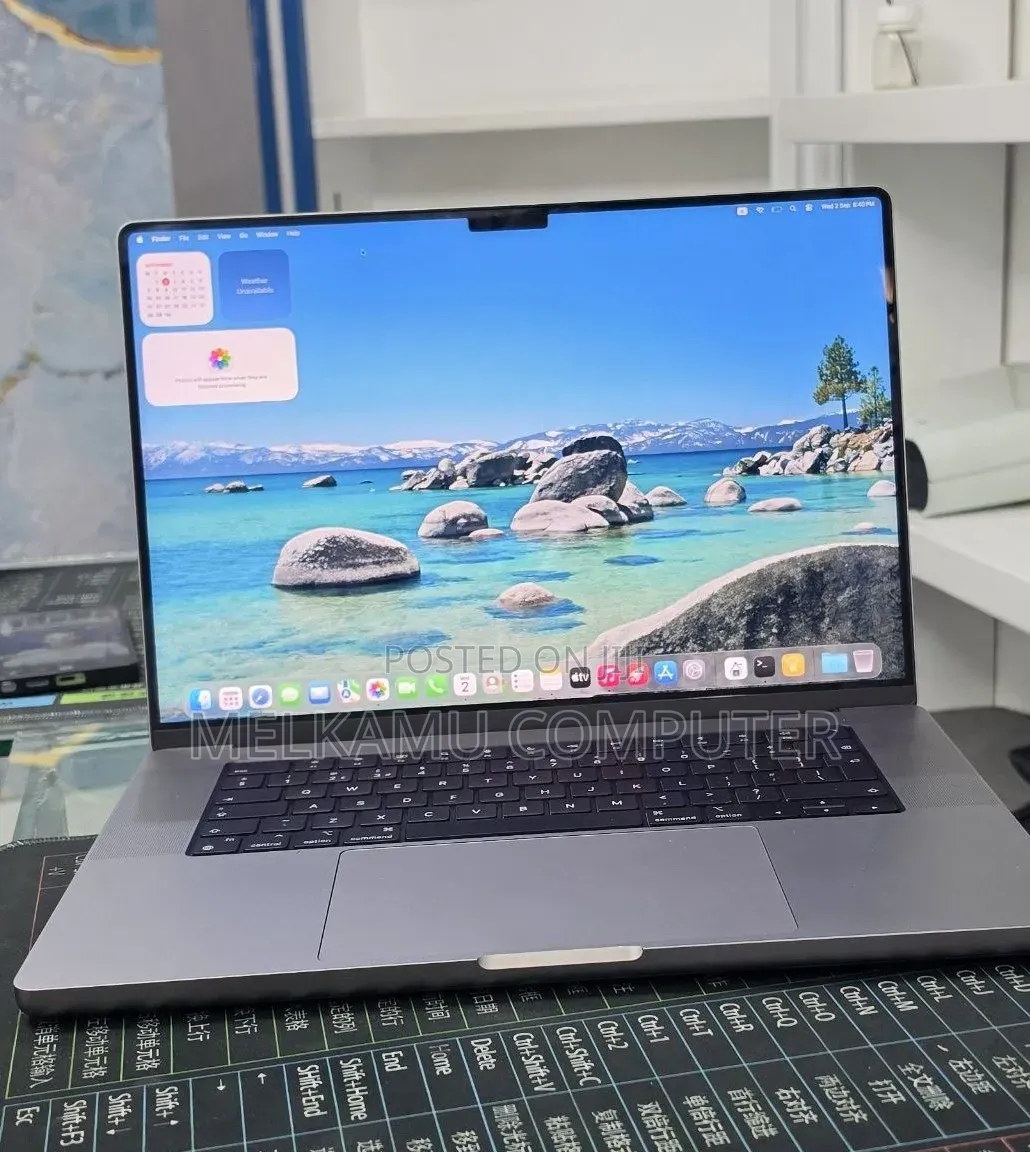 New Laptop Apple MacBook Pro 2021 M1 32GB Apple M1 SSD 512GB