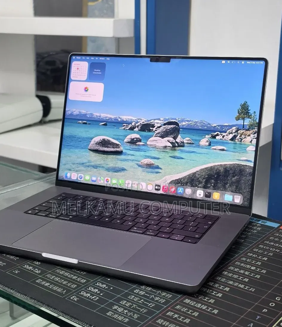 New Laptop Apple MacBook Pro 2021 M1 32GB Apple M1 SSD 512GB