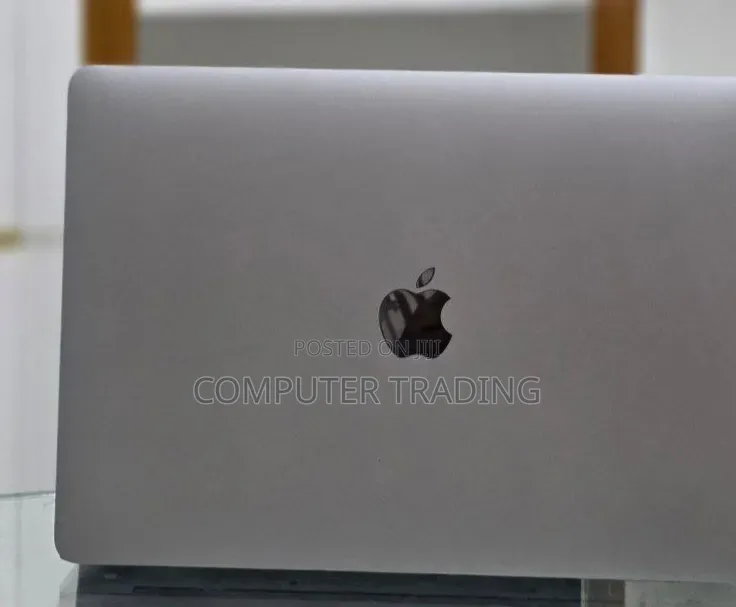 New Laptop Apple MacBook Air 2020 M1 8GB Intel Core i7 SSD 256GB
