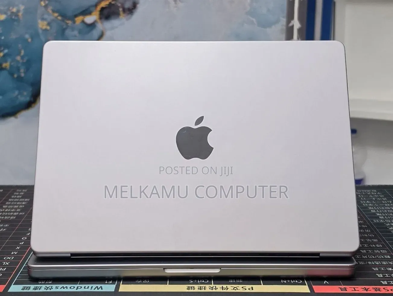 New Laptop Apple MacBook Pro 2021 M1 32GB Apple M1 SSD 1T