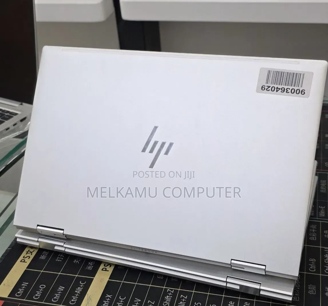 New Laptop HP EliteBook 830 G8 16GB Intel Core i5 SSD 512GB