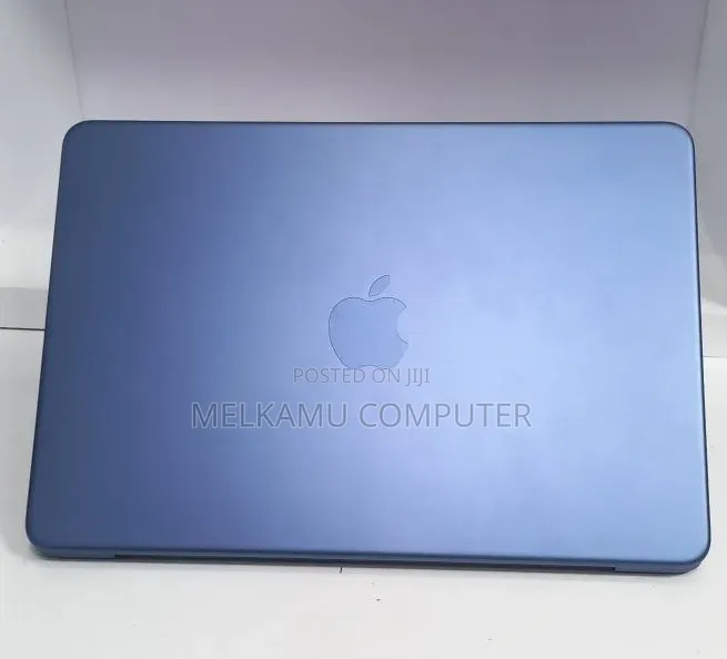New Laptop Apple MacBook 2026 8GB Intel Core i5 SSD 256GB