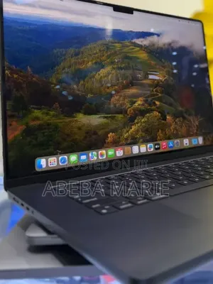 New Laptop Apple MacBook Pro 2023 M3 Pro 18GB Apple M3 Pro SSD 512GB