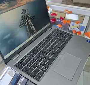 New Laptop Dell Precision 3560 16GB Intel Core i7 SSD 512GB