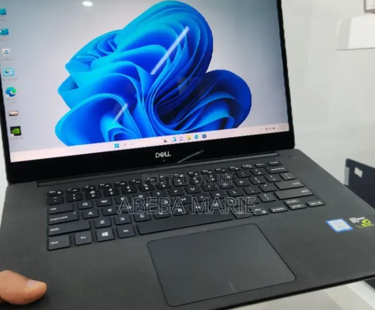 New Laptop Dell Precision 3560 16GB Intel Core i7 SSD 512GB