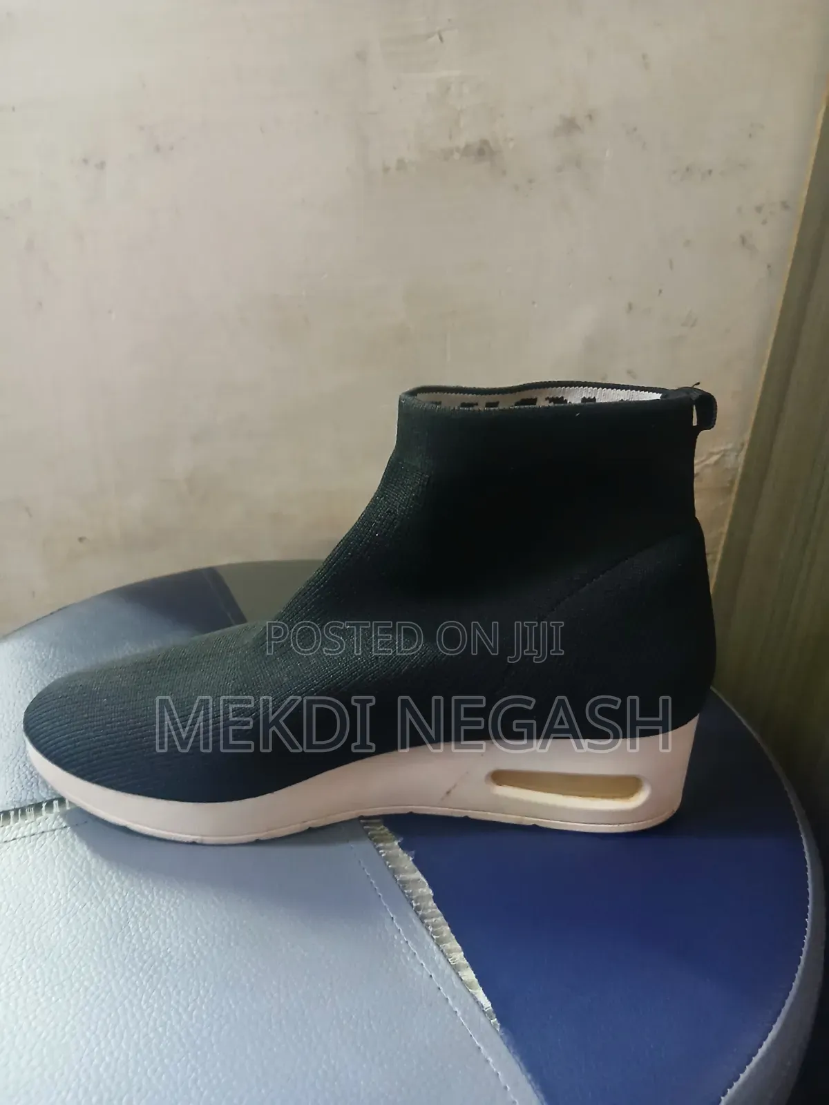 DKNY Shoes