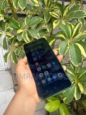 Tecno Spark 8 64 GB Blue