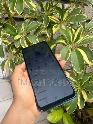 Tecno Spark 8 64 GB Blue