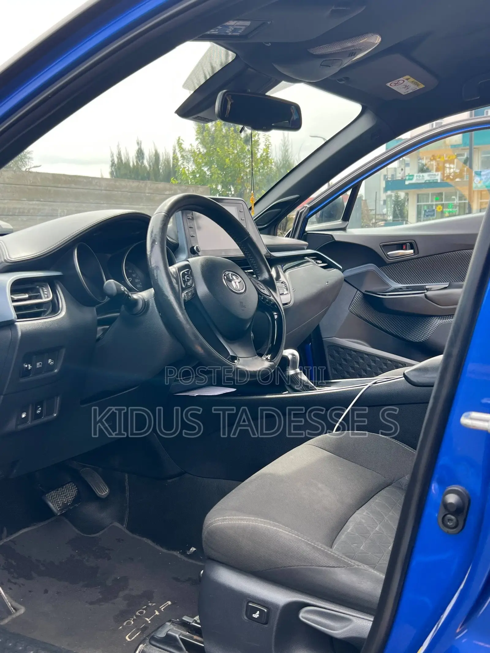 Toyota C-HR 2021 Blue