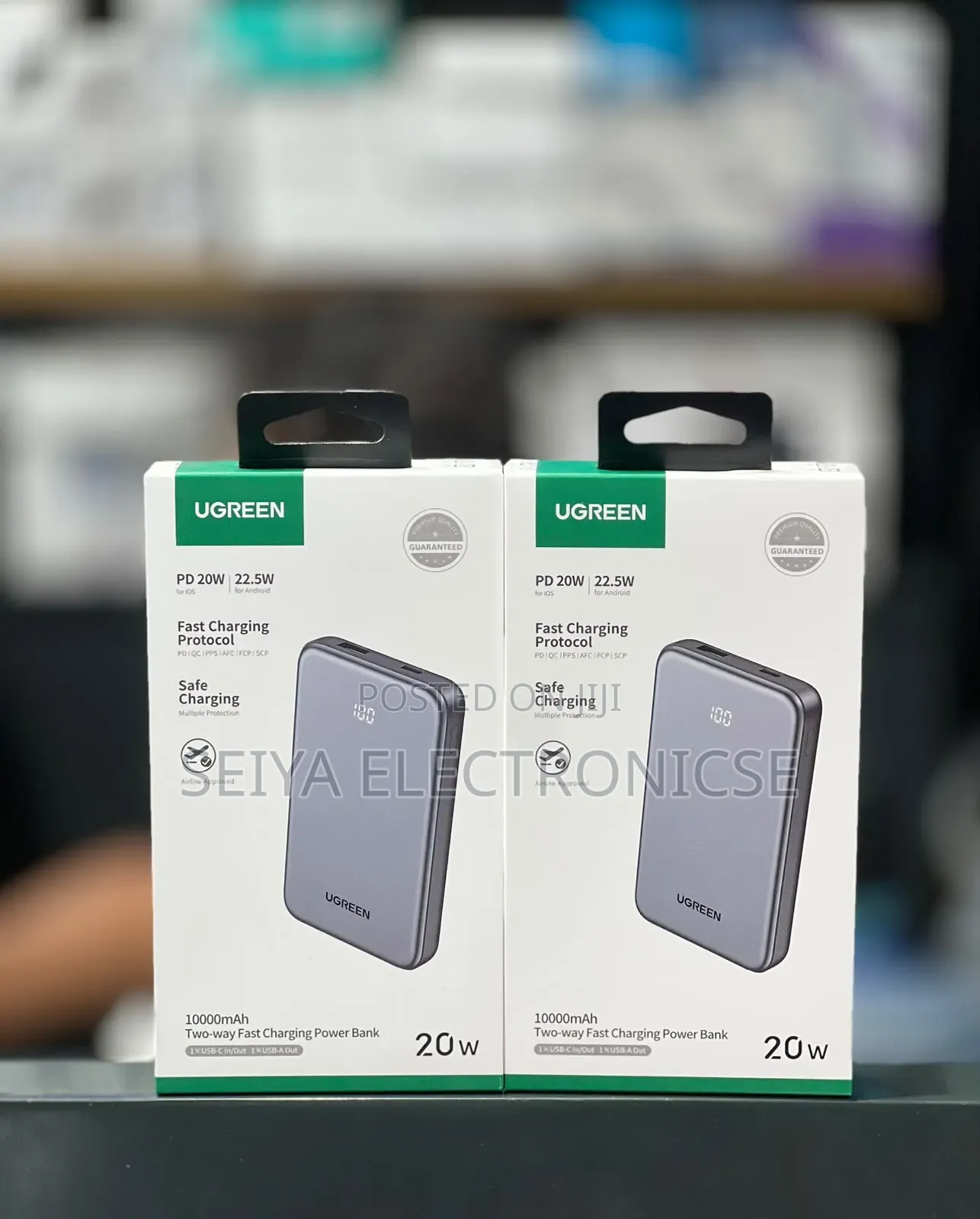 UGREEN 10,000mAh 20W Wireless Fast-Charging Wird Charging 22.5W
