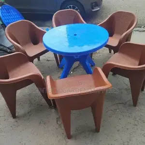 Plastic Chair የፕላስቲክ ወንበር