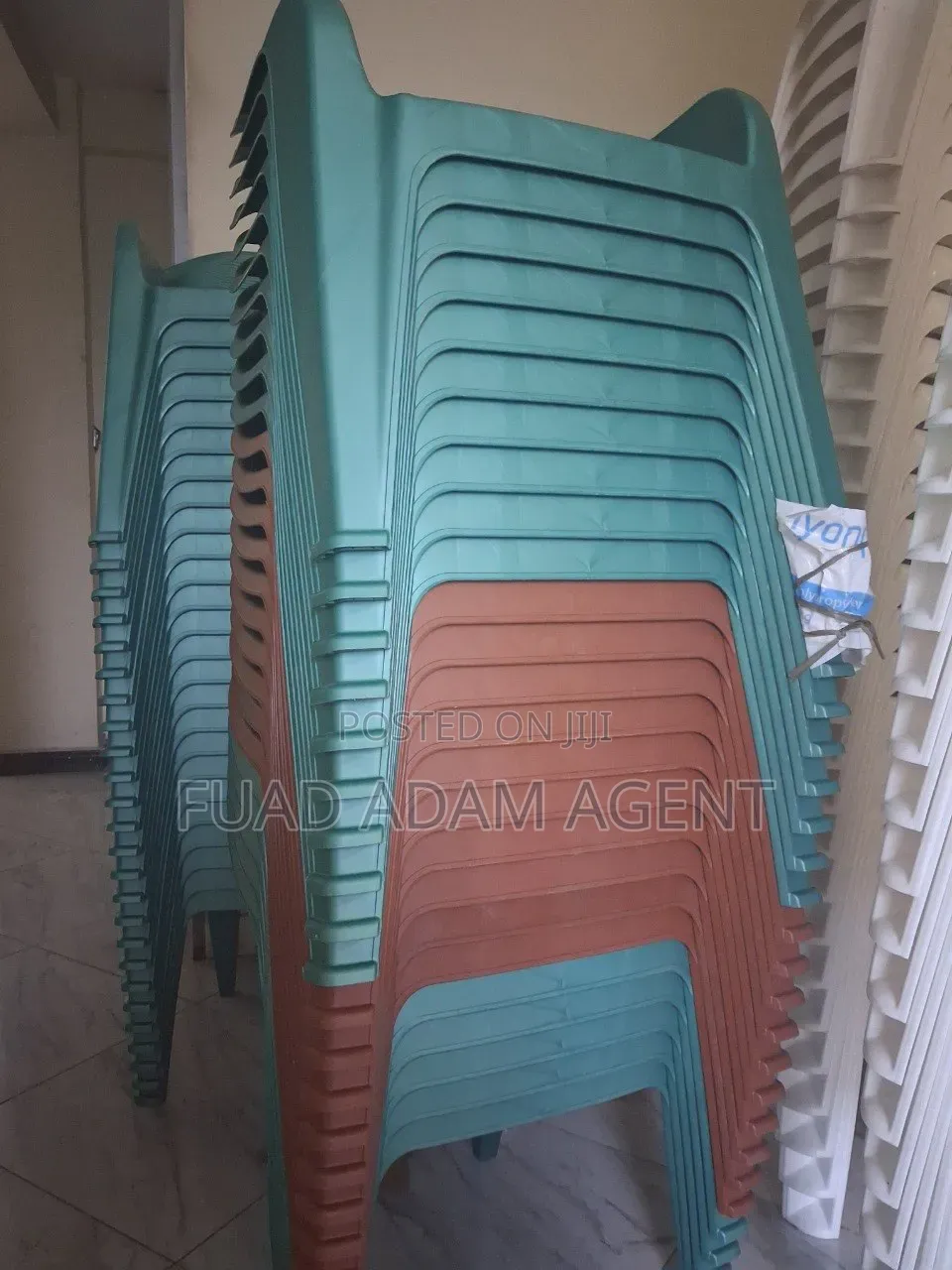 Plastic Chair የፕላስቲክ ወንበር