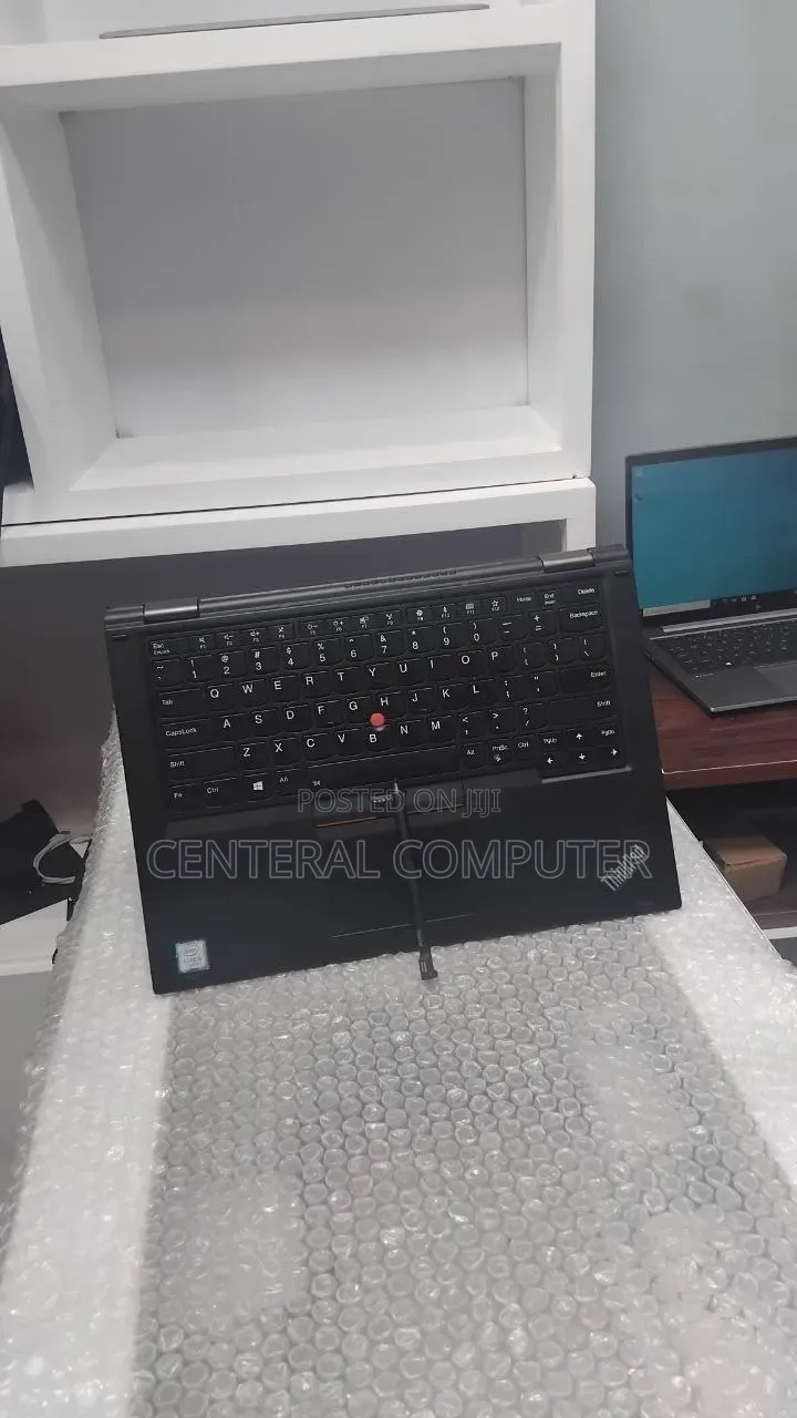 New Laptop Lenovo ThinkPad Yoga 16GB Intel Core i7 SSD 512GB
