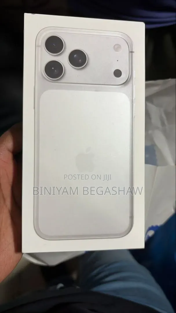 New Apple iPhone 17 Pro Max 256 GB Silver