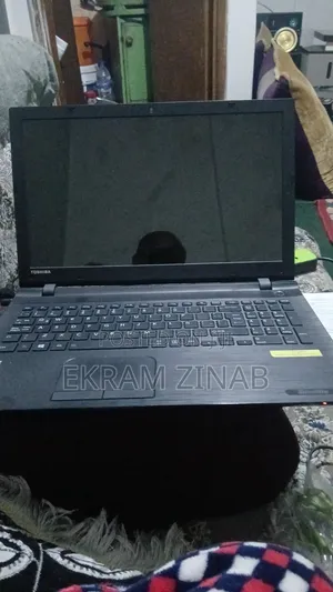 Laptop Toshiba Satellite C850 64GB Intel Core i5 HDD+SSD 500GB