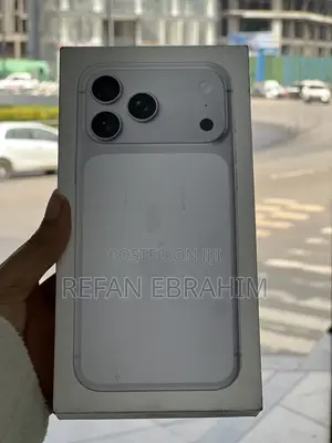 New Apple iPhone 17 Pro Max 256 GB Silver