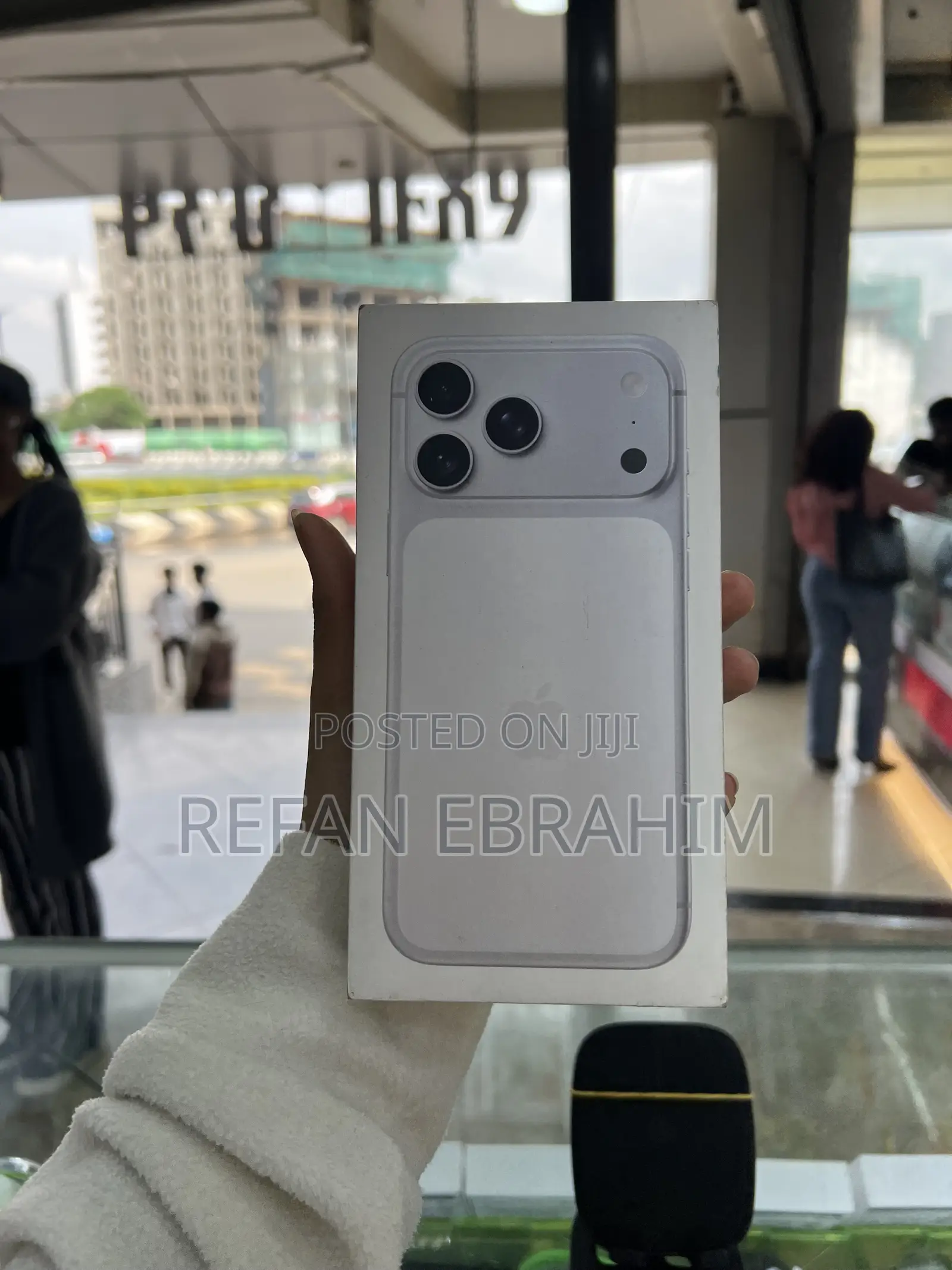 New Apple iPhone 17 Pro Max 256 GB Silver
