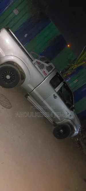 Toyota Hilux 2.5 D-4D 2007 Silver
