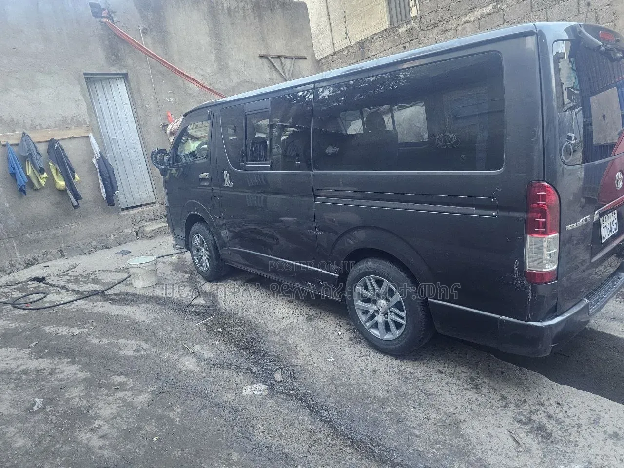 Toyota HiAce 2007 Beige