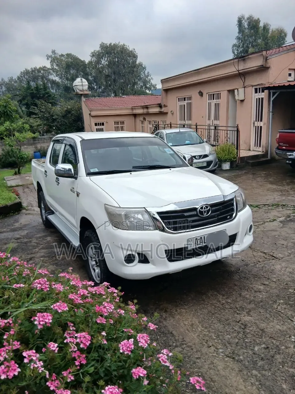 Toyota Hilux 2011 White