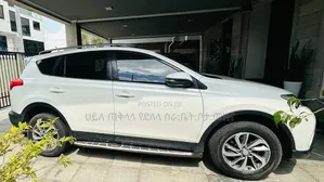 Toyota RAV4 2016 White