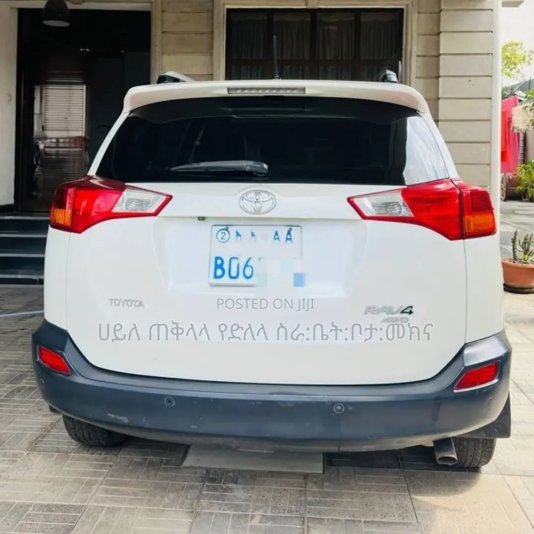 Toyota RAV4 2016 White