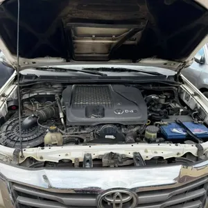 Toyota Hilux 2013 White