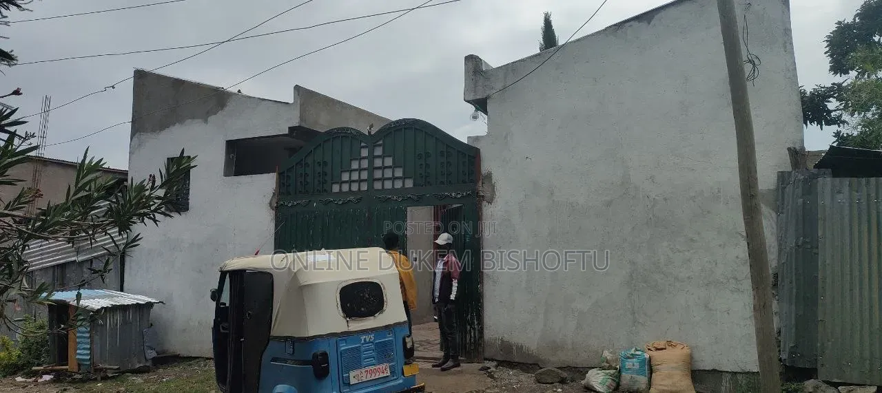 Furnished 8bdrm House in Bishoftu Dukem, Oromia-Finfinne for sale
