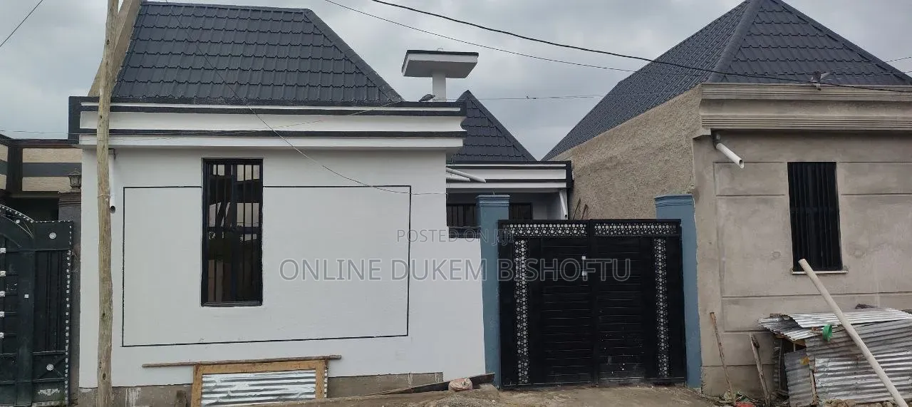 Furnished 7bdrm Villa in Bishoftu Dukem, Oromia-Finfinne for sale