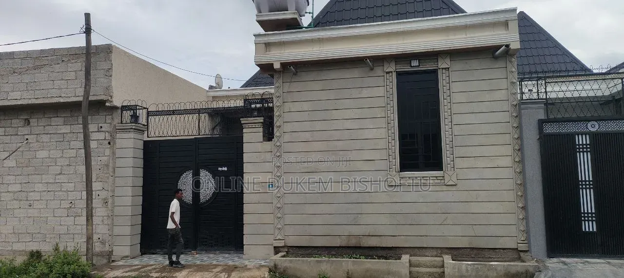 Furnished 7bdrm Villa in Bishoftu Dukem, Oromia-Finfinne for sale