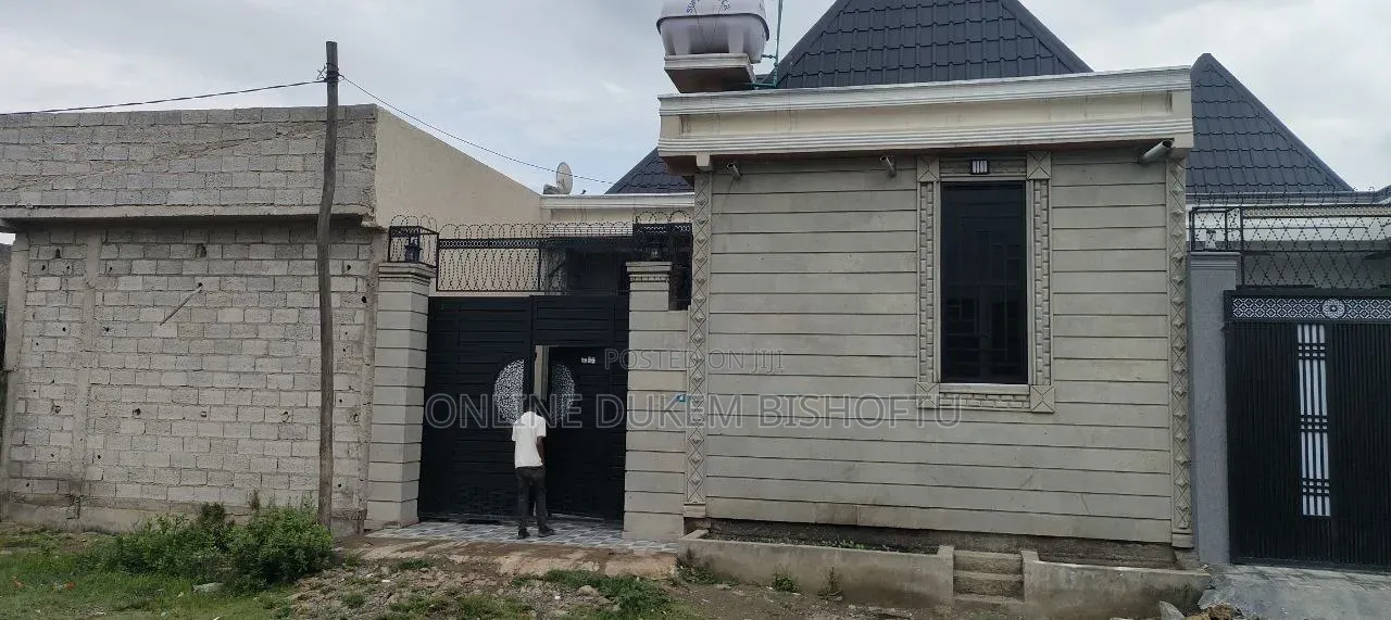 Furnished 7bdrm Villa in Bishoftu Dukem, Oromia-Finfinne for sale