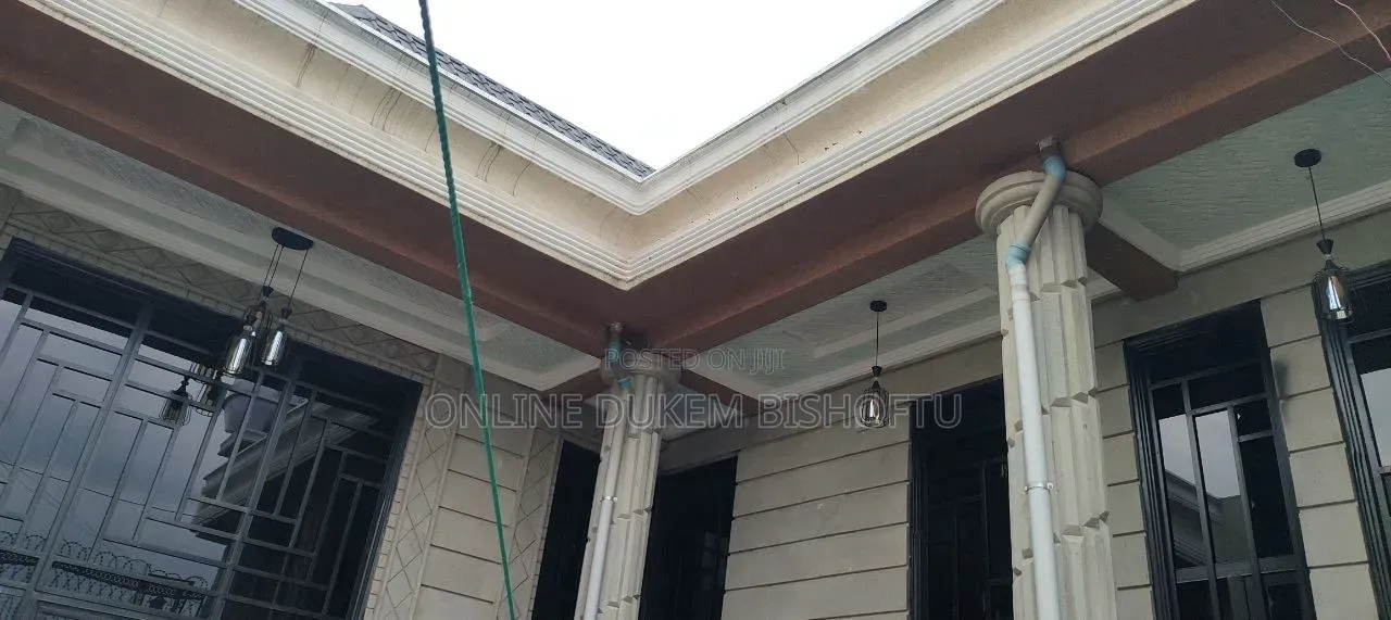 Furnished 8bdrm Villa in Bishoftu Dukem, Oromia-Finfinne for sale