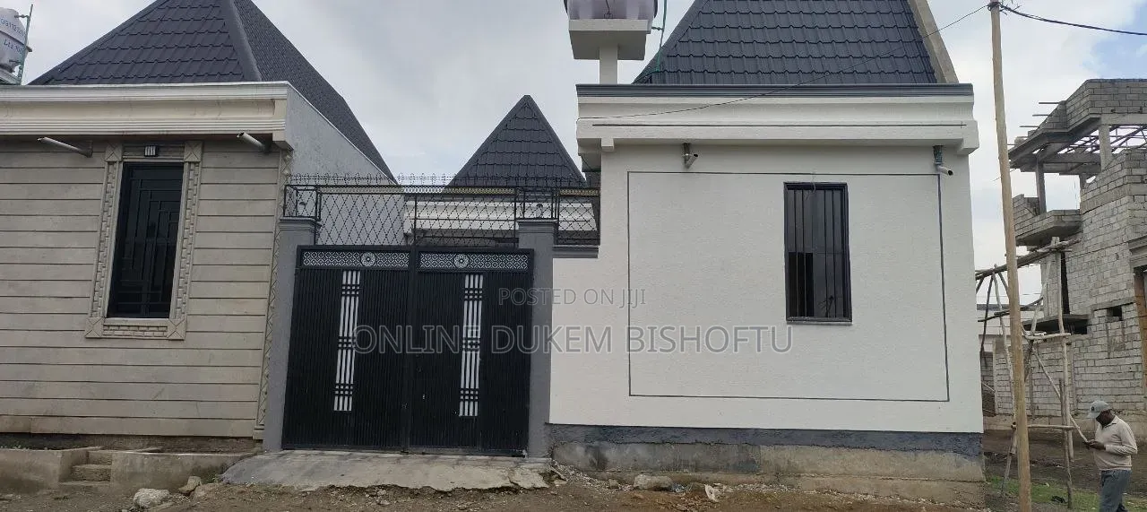 Furnished 7bdrm Villa in Bishoftu Dukem, Oromia-Finfinne for sale