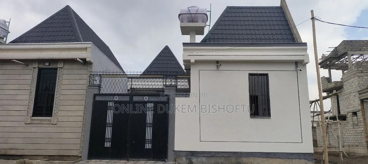 Furnished 7bdrm Villa in Bishoftu Dukem, Oromia-Finfinne for sale