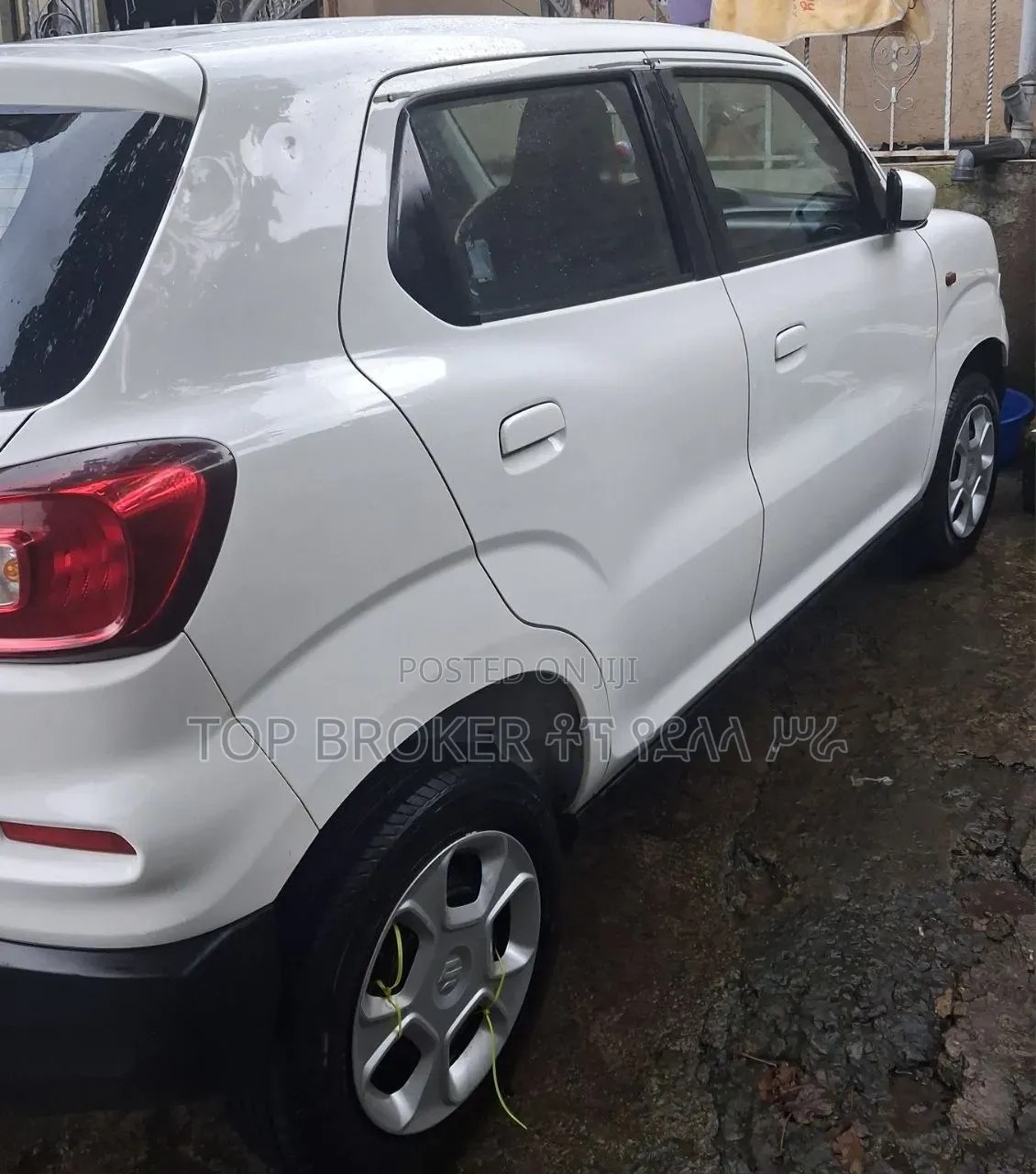 New Toyota Yaris SX 2024 White