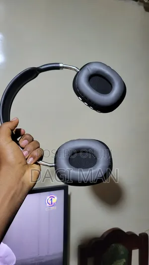 P9 Headset
