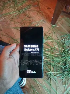 New Samsung Galaxy A71 128 GB Black