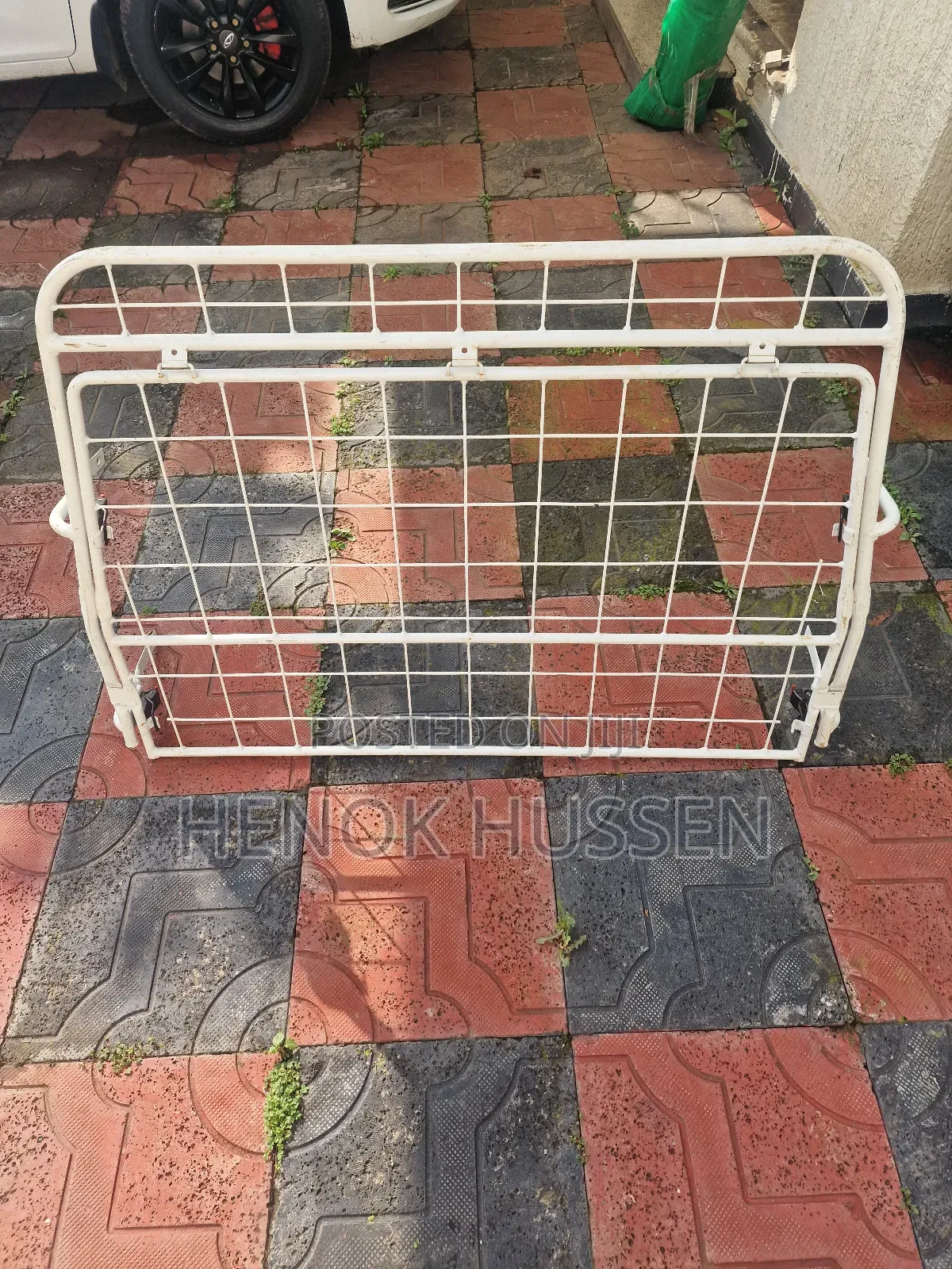 Cargo Barrier