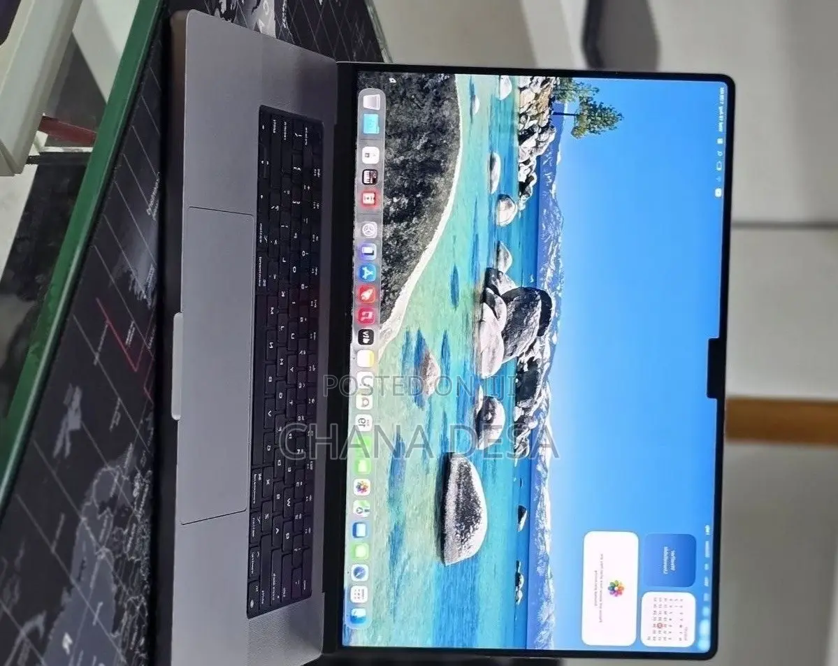 New Laptop Apple MacBook Pro 2023 M2 16GB Apple M2 SSD 512GB