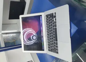 New Laptop Apple MacBook Air 2017 8GB Intel Core i7 SSD 128GB