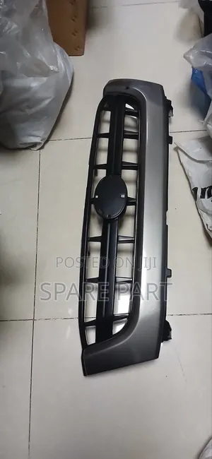 Hilux 2000-2004 Grill