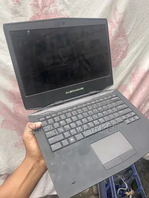 Laptop Alienware M15 r3 8GB Intel Core i7 HDD+SSD 1T