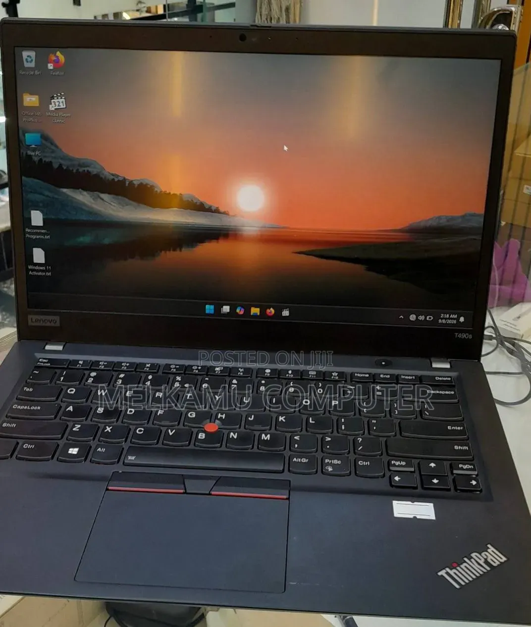 New Laptop Lenovo ThinkPad T490s 16GB Intel Core i5 SSD 512GB