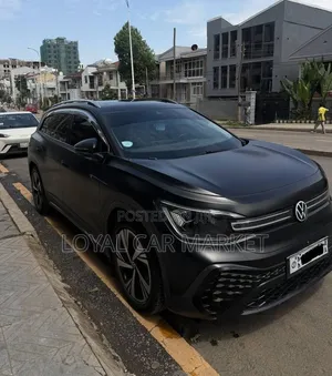 Volkswagen ID.6 2022 Gray