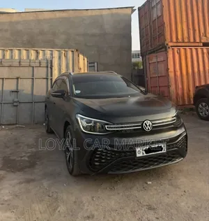 Volkswagen ID.6 2022 Gray
