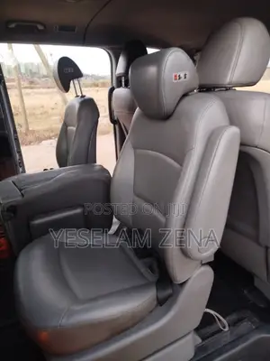 Hyundai Starex 2016 Silver