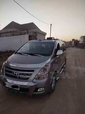 Hyundai Starex 2016 Silver