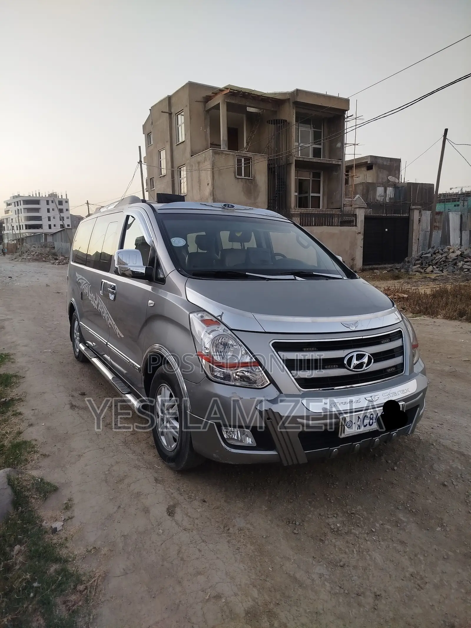 Hyundai Starex 2016 Silver