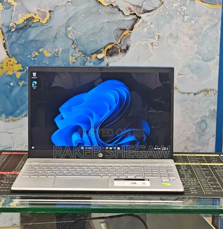 New Laptop HP Pavilion 15 16GB Intel Core i7 HDD+SSD 1T