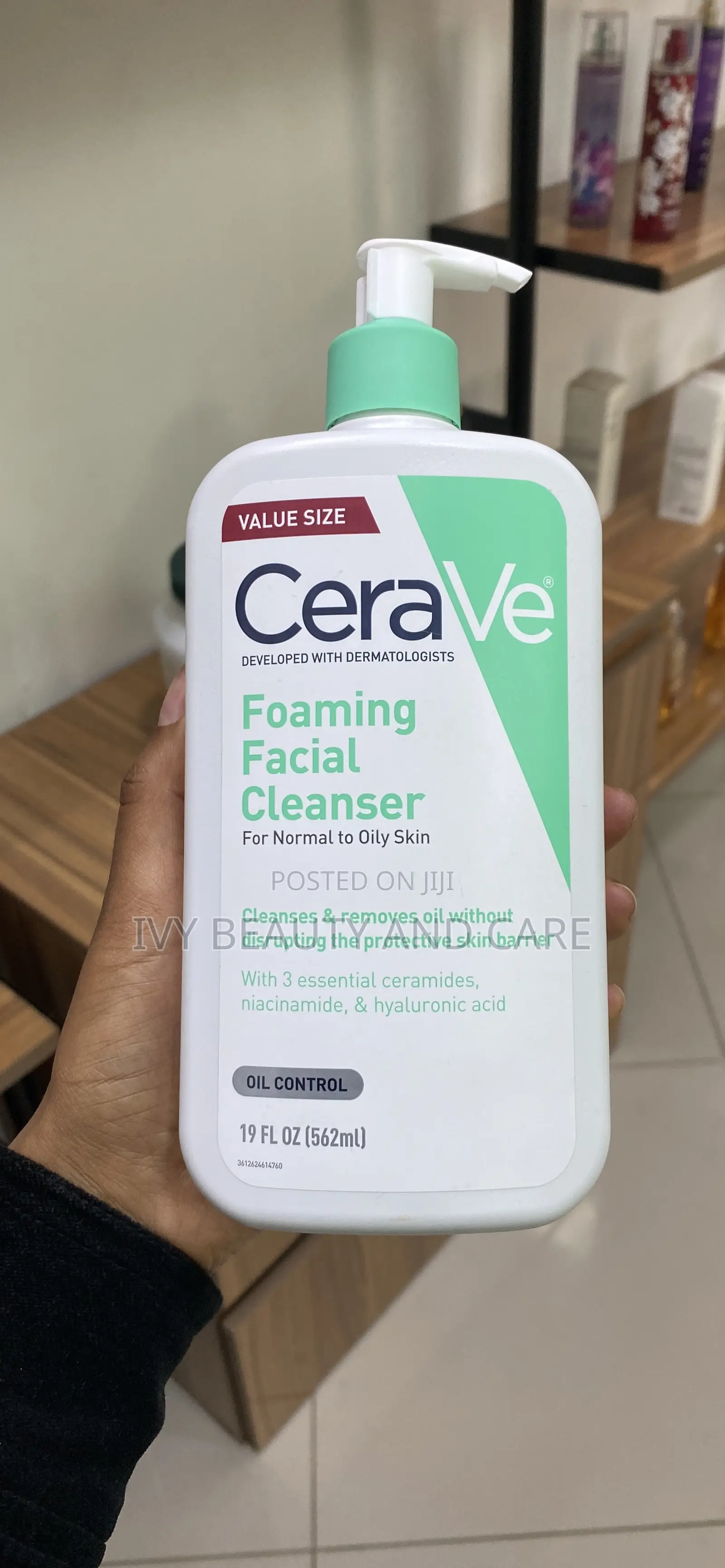 CeraVe Foaming Facial Cleanser Value Size(562ml)